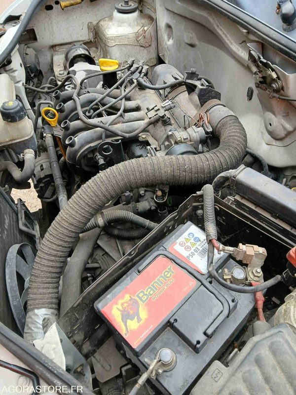Лек автомобил RENAULT KANGOO 1.2: снимка 11