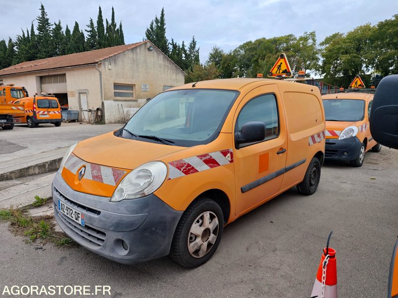 RENAULT KANGOO 1.5Dci - AZ-972-QF moteur tournant / véhicule roulant - Малък ван: снимка 1 RENAULT KANGOO 1.5Dci - AZ-972-QF moteur tournant / véhicule roulant - Малък ван: снимка 1