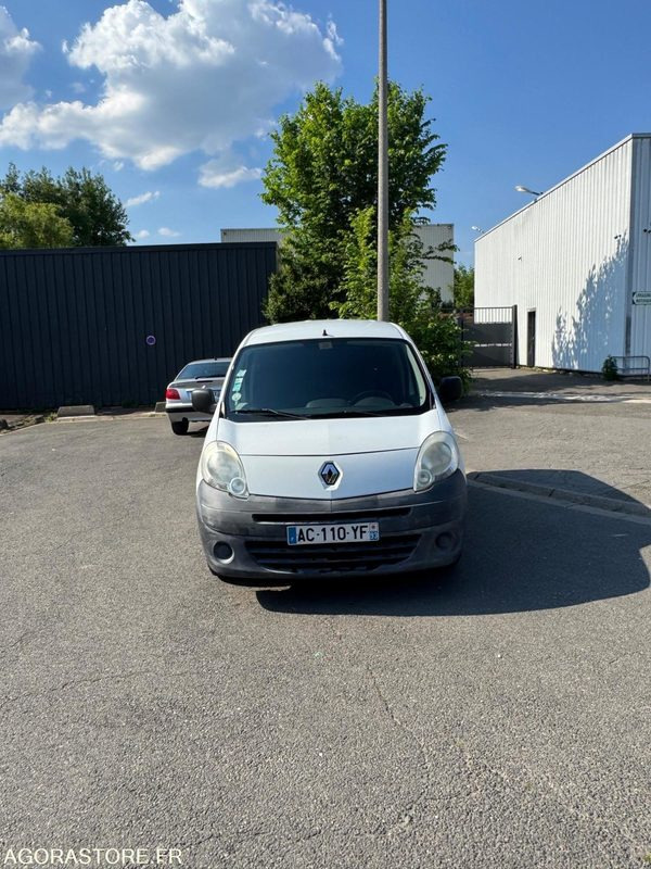 RENAULT KANGOO 1.6 90 ESSENCE - 31 000 KM - 2009 - Малък ван: снимка 5 RENAULT KANGOO 1.6 90 ESSENCE - 31 000 KM - 2009 - Малък ван: снимка 5