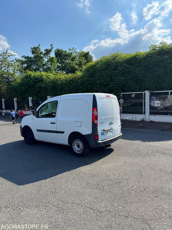 RENAULT KANGOO 1.6 90 ESSENCE - 31 000 KM - 2009 - Малък ван: снимка 2 RENAULT KANGOO 1.6 90 ESSENCE - 31 000 KM - 2009 - Малък ван: снимка 2