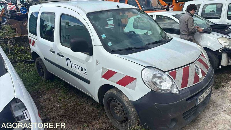 RENAULT - KANGOO - 2009 - 222767kms - Малък ван: снимка 3 RENAULT - KANGOO - 2009 - 222767kms - Малък ван: снимка 3