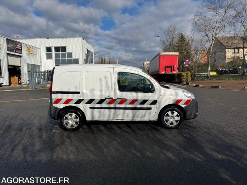 RENAULT KANGOO - 2016 - 300 000 KM - Малък ван: снимка 3 RENAULT KANGOO - 2016 - 300 000 KM - Малък ван: снимка 3