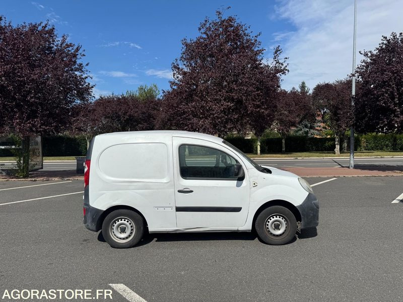 RENAULT KANGOO 32 000 KM - Малък ван: снимка 5 RENAULT KANGOO 32 000 KM - Малък ван: снимка 5