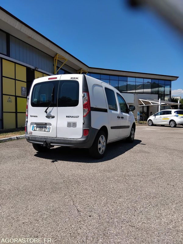 RENAULT KANGOO II Express (VU) 1.5 dci FAP 75CV_CY-188-ZP - Малък ван: снимка 4 RENAULT KANGOO II Express (VU) 1.5 dci FAP 75CV_CY-188-ZP - Малък ван: снимка 4