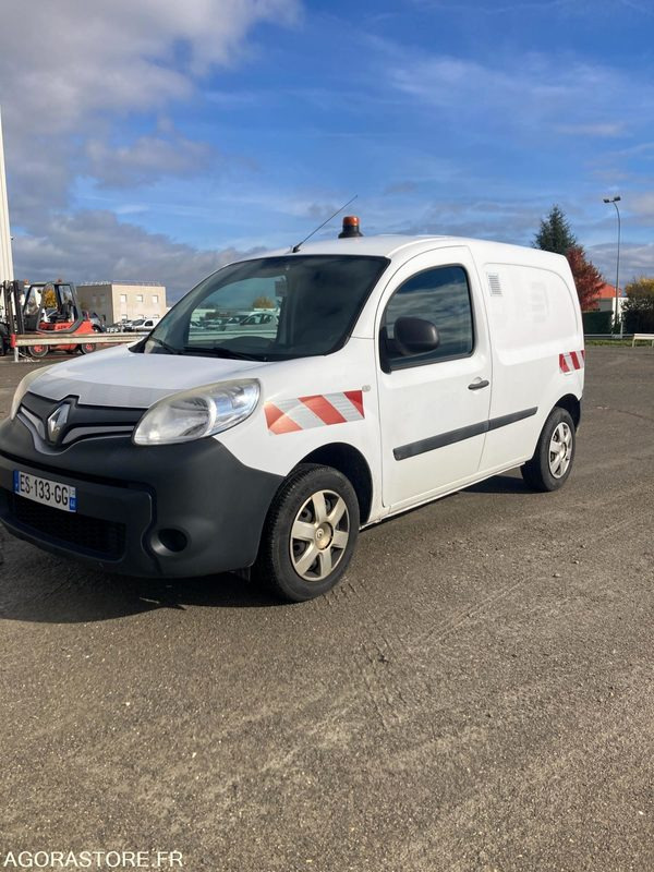 RENAULT KANGOO diesel - Année 2017 - 330.000 km - Малък ван: снимка 1 RENAULT KANGOO diesel - Année 2017 - 330.000 km - Малък ван: снимка 1