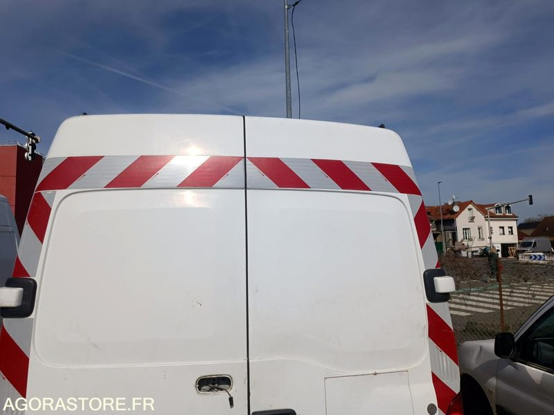 RENAULT MASTER - 2004 - 185782km - Товарен бус: снимка 5 RENAULT MASTER - 2004 - 185782km - Товарен бус: снимка 5