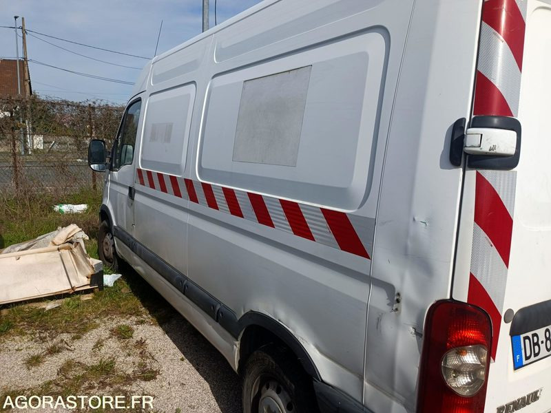 RENAULT MASTER - 2004 - 185782km - Товарен бус: снимка 2 RENAULT MASTER - 2004 - 185782km - Товарен бус: снимка 2