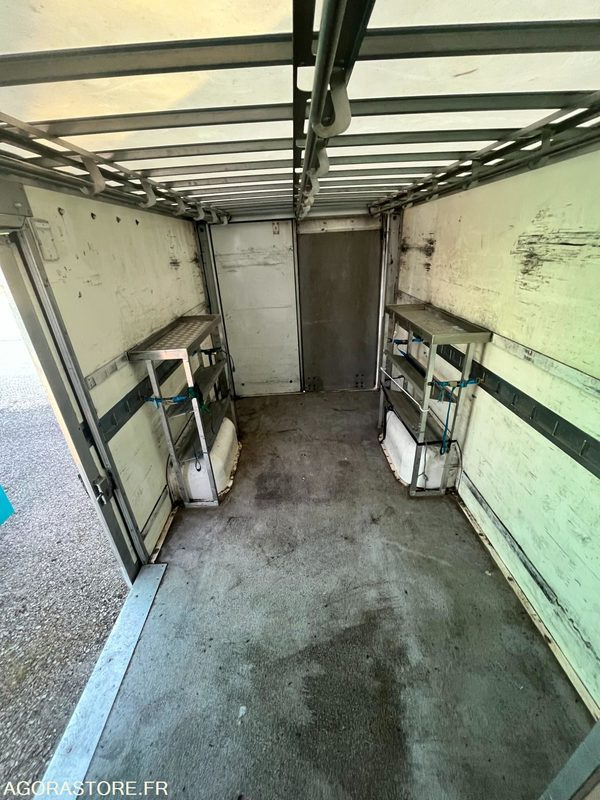 RENAULT MASTER - 2015 - 336611 Kms - Товарен бус: снимка 3 RENAULT MASTER - 2015 - 336611 Kms - Товарен бус: снимка 3