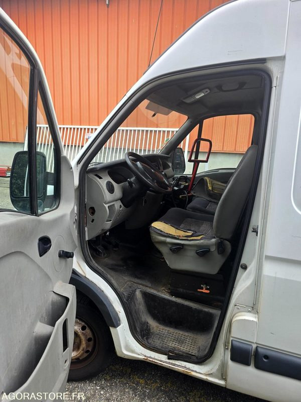 RENAULT MASTER - Товарен бус: снимка 2 RENAULT MASTER - Товарен бус: снимка 2