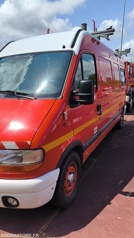RENAULT MASTER II 2,5D - 2000 - 48197kms - Товарен бус: снимка 1 RENAULT MASTER II 2,5D - 2000 - 48197kms - Товарен бус: снимка 1