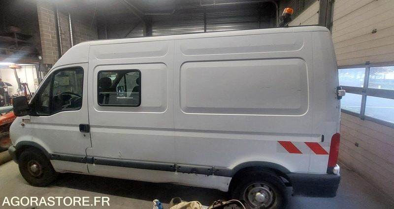 RENAULT MASTER II L2H2 94527 kms 1998 - Товарен бус: снимка 3 RENAULT MASTER II L2H2 94527 kms 1998 - Товарен бус: снимка 3