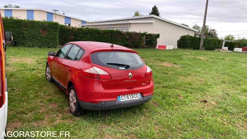 RENAULT MEGANE 309707kms - 2013 - Лек автомобил: снимка 3 RENAULT MEGANE 309707kms - 2013 - Лек автомобил: снимка 3