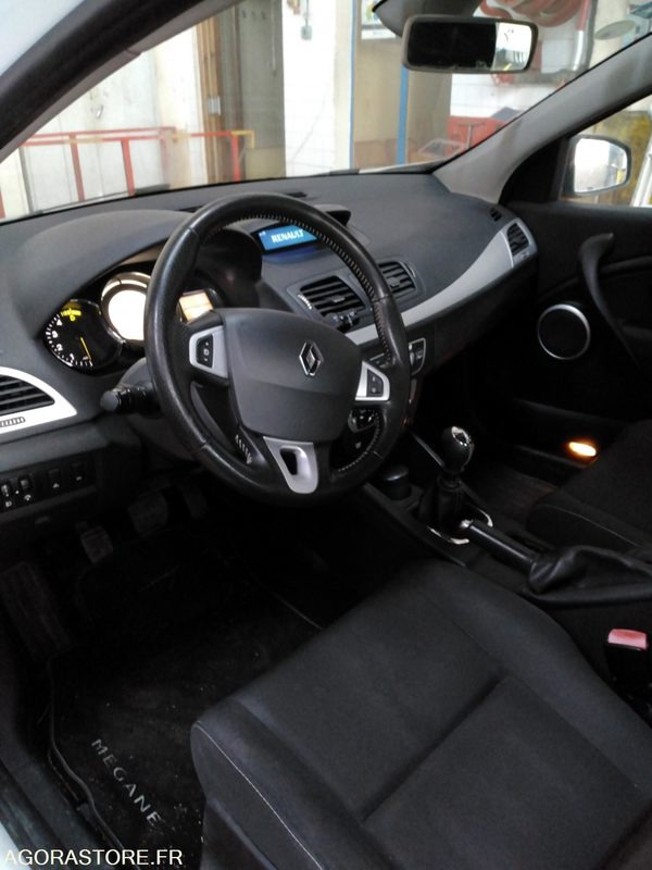 RENAULT MEGANE DIESEL - Лек автомобил: снимка 5 RENAULT MEGANE DIESEL - Лек автомобил: снимка 5