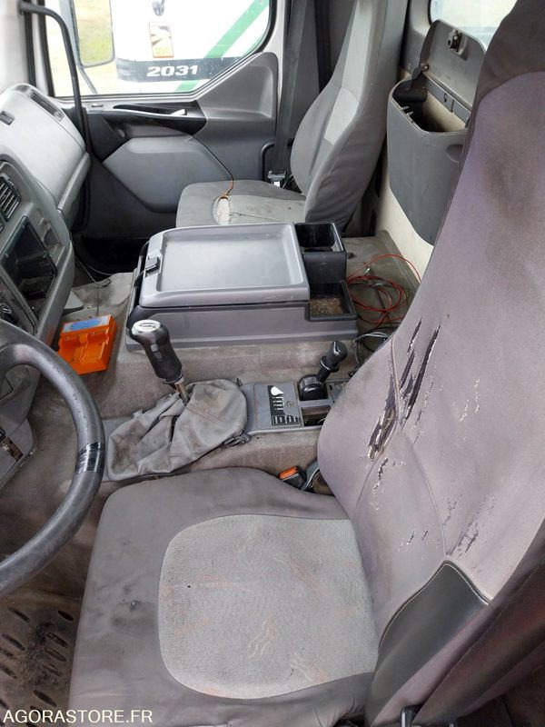 RENAULT PREMIUM 370-19 / 2007 / 371820 km - Шаси кабина: снимка 5 RENAULT PREMIUM 370-19 / 2007 / 371820 km - Шаси кабина: снимка 5