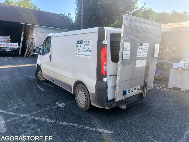 RENAULT TRAFIC 2008 133879kms - Товарен бус: снимка 3 RENAULT TRAFIC 2008 133879kms - Товарен бус: снимка 3