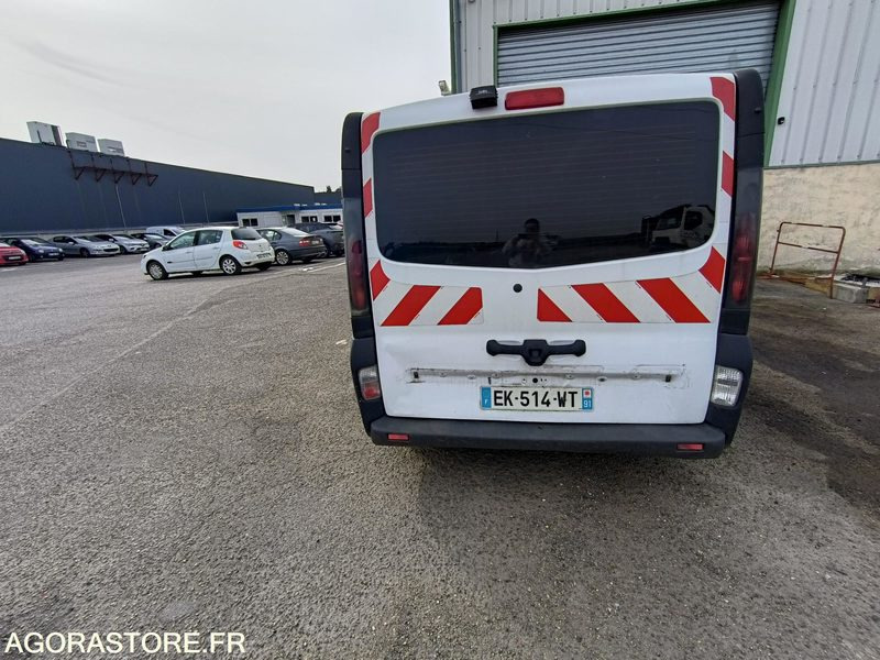 RENAULT TRAFIC - 283 019 KM - 2006 -EK-514-WT - Товарен бус: снимка 4 RENAULT TRAFIC - 283 019 KM - 2006 -EK-514-WT - Товарен бус: снимка 4