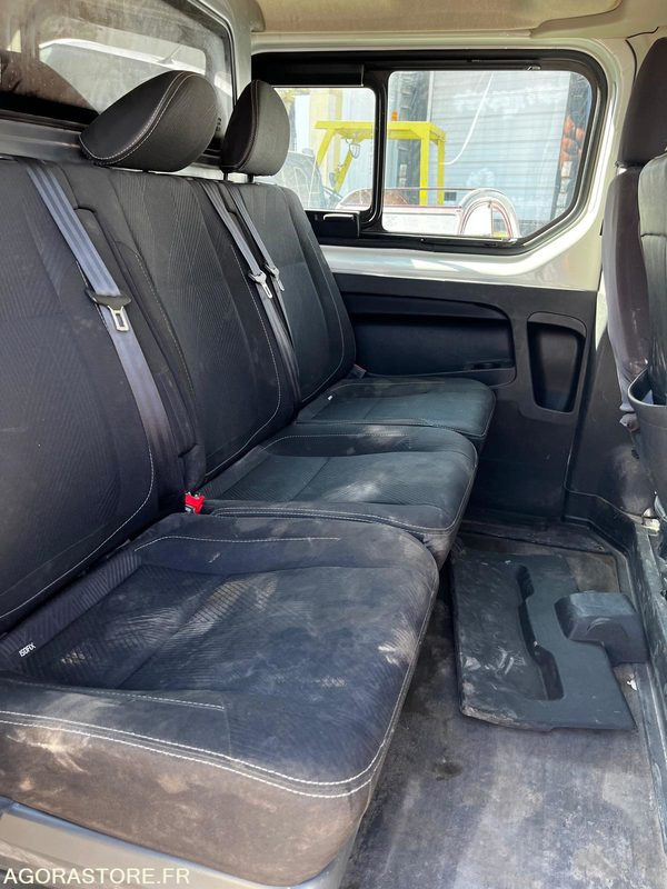 RENAULT TRAFIC 3 1.6 dci 6 PLACES - 2019 / 291000 KM - Малък ван: снимка 4 RENAULT TRAFIC 3 1.6 dci 6 PLACES - 2019 / 291000 KM - Малък ван: снимка 4
