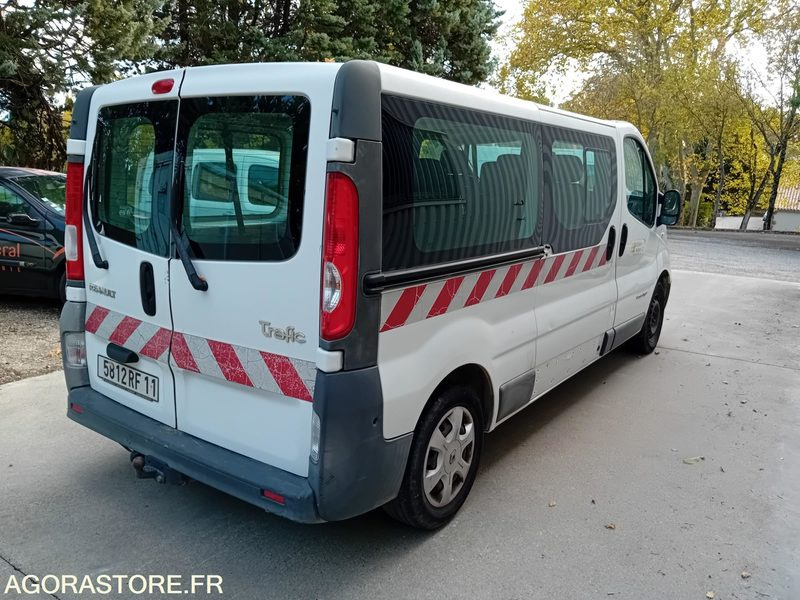 RENAULT TRAFIC DCI 115 L2H2 VP 9 places - Микробус, Пътнически бус: снимка 3 RENAULT TRAFIC DCI 115 L2H2 VP 9 places - Микробус, Пътнически бус: снимка 3