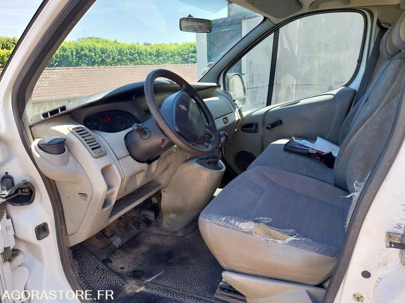 RENAULT TRAFIC DCI 115CH 9 PLACES - Микробус, Пътнически бус: снимка 5 RENAULT TRAFIC DCI 115CH 9 PLACES - Микробус, Пътнически бус: снимка 5