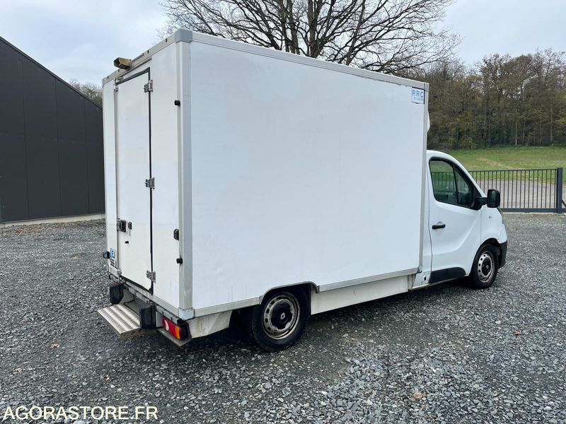 RENAULT - TRAFIC FRIGORIFIQUE - 2017 / 175 000 KM - Хладилен бус: снимка 2 RENAULT - TRAFIC FRIGORIFIQUE - 2017 / 175 000 KM - Хладилен бус: снимка 2