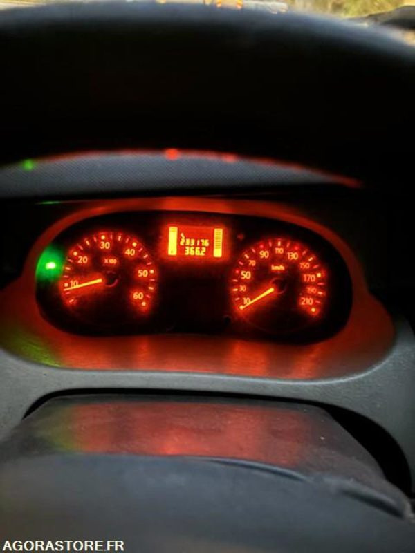 RENAULT TRAFIC - Товарен бус: снимка 1 RENAULT TRAFIC - Товарен бус: снимка 1