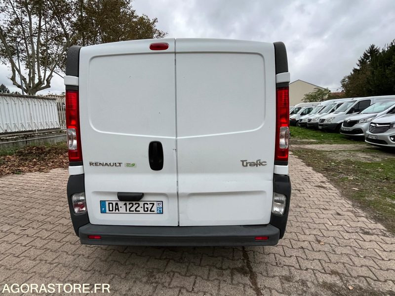 RENAULT TRAFIC L2H1 - 2013 / 202 310 KM - Товарен бус: снимка 5 RENAULT TRAFIC L2H1 - 2013 / 202 310 KM - Товарен бус: снимка 5