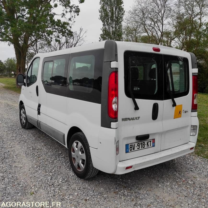 RENAULT TRAFIC PASSENGER L1H1 2.0 DCI 90 CV - Микробус, Пътнически бус: снимка 4 RENAULT TRAFIC PASSENGER L1H1 2.0 DCI 90 CV - Микробус, Пътнически бус: снимка 4