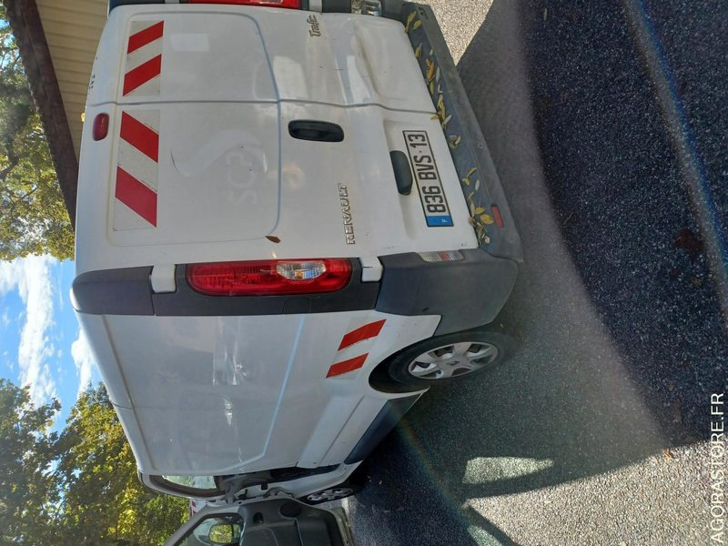 RENAULT TRAFIC / REF SCP : 818 - Товарен бус: снимка 2 RENAULT TRAFIC / REF SCP : 818 - Товарен бус: снимка 2