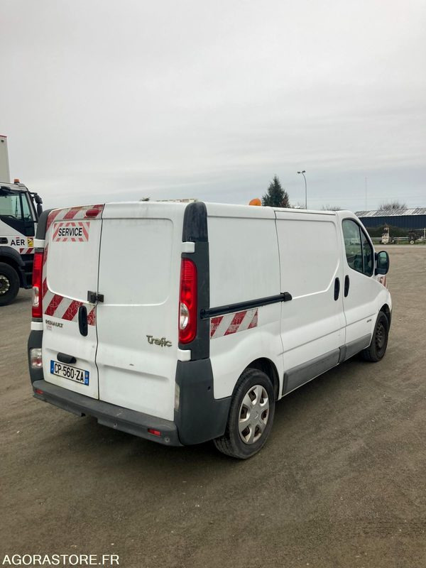 RENAULT TRAFIC diesel - Année 2013 - 376.300km - Товарен бус: снимка 4 RENAULT TRAFIC diesel - Année 2013 - 376.300km - Товарен бус: снимка 4