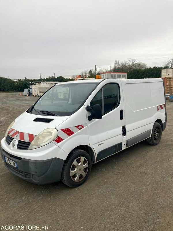 RENAULT TRAFIC diesel - Année 2013 - 376.300km - Товарен бус: снимка 3 RENAULT TRAFIC diesel - Année 2013 - 376.300km - Товарен бус: снимка 3