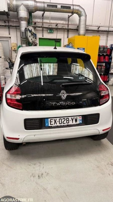 RENAULT TWINGO Essence - 54500km - 2018 - Лек автомобил: снимка 2 RENAULT TWINGO Essence - 54500km - 2018 - Лек автомобил: снимка 2