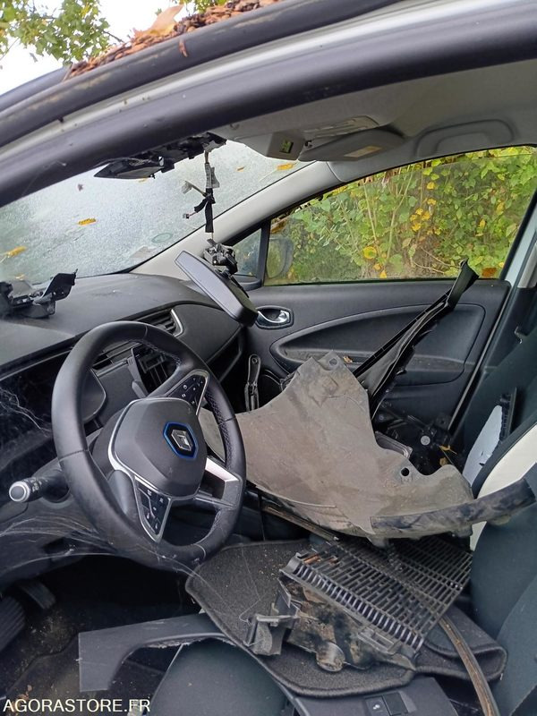 RENAULT Zoé - 29000km - 2019 - pour pièces - Лек автомобил: снимка 3 RENAULT Zoé - 29000km - 2019 - pour pièces - Лек автомобил: снимка 3