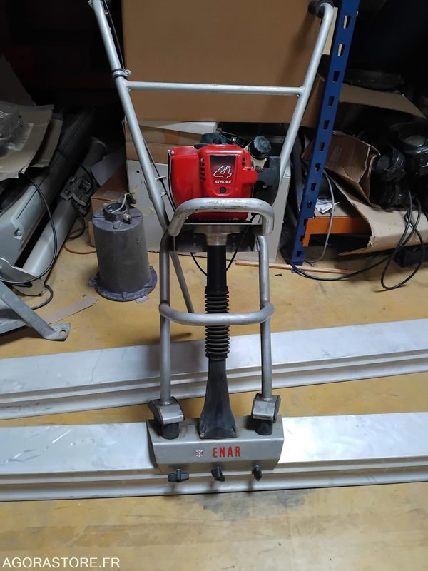Règle Vibro-Lisseuse avec 1 règle long 200cm + 1 règle long 350cm. - Строително оборудване: снимка 2 Règle Vibro-Lisseuse avec 1 règle long 200cm + 1 règle long 350cm. - Строително оборудване: снимка 2