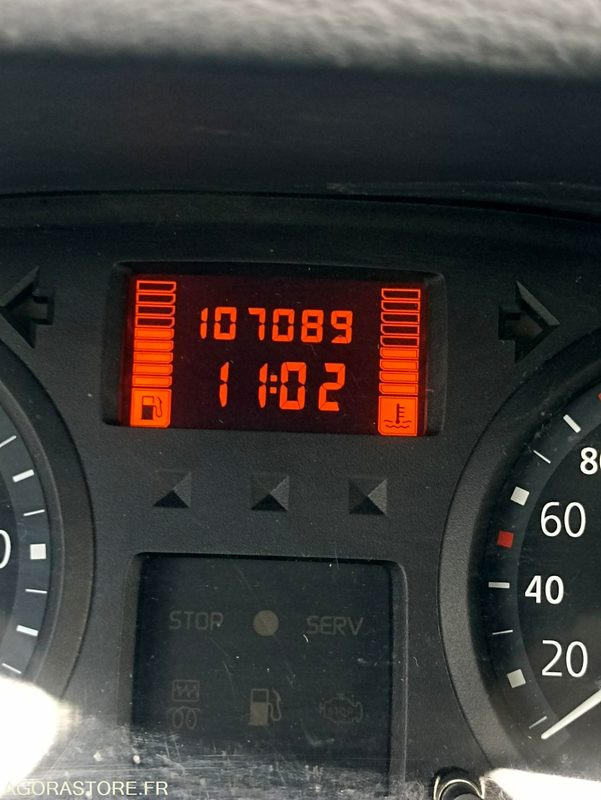 Renault Clio 2 1.5 dCi - 107100kms - 2004 - Лек автомобил: снимка 5 Renault Clio 2 1.5 dCi - 107100kms - 2004 - Лек автомобил: снимка 5