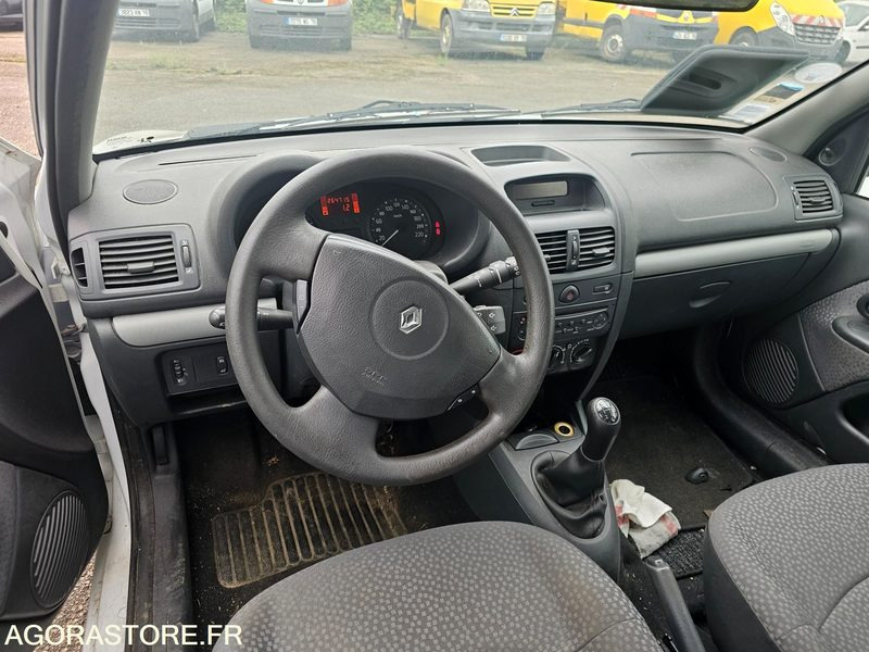 Renault Clio - 2007 - 264715km - 1918ZN76 - Лек автомобил: снимка 5 Renault Clio - 2007 - 264715km - 1918ZN76 - Лек автомобил: снимка 5
