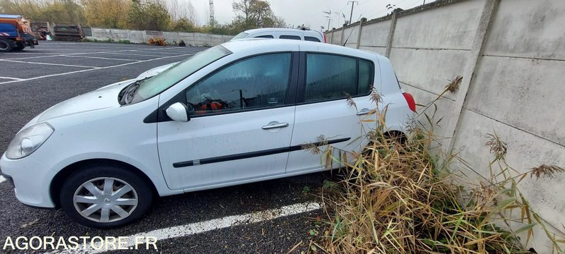 Renault Clio - 2008 - Лек автомобил: снимка 2 Renault Clio - 2008 - Лек автомобил: снимка 2