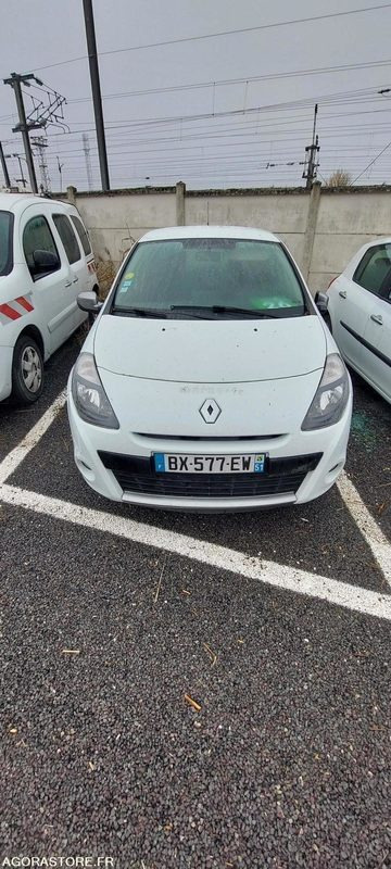 Renault Clio - 2011 - Лек автомобил: снимка 1 Renault Clio - 2011 - Лек автомобил: снимка 1