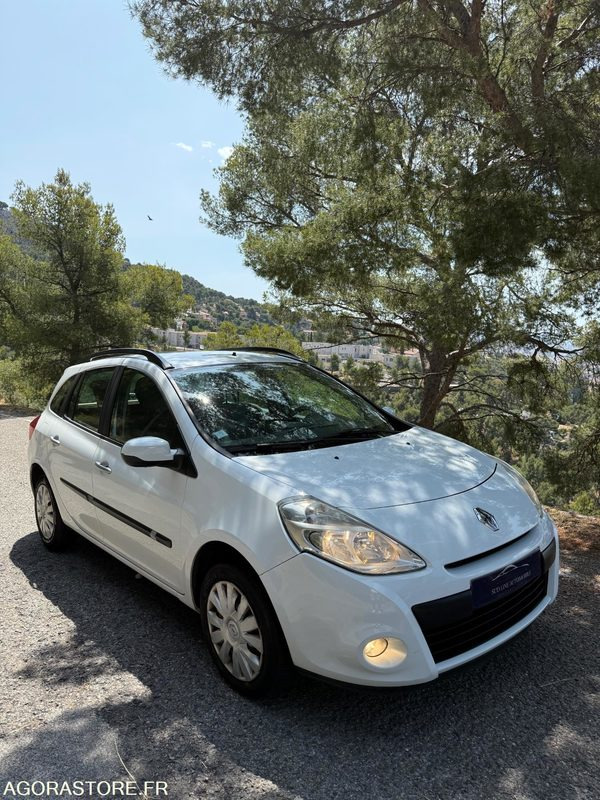 Renault Clio 3 1.5 DCI - Лек автомобил: снимка 4 Renault Clio 3 1.5 DCI - Лек автомобил: снимка 4