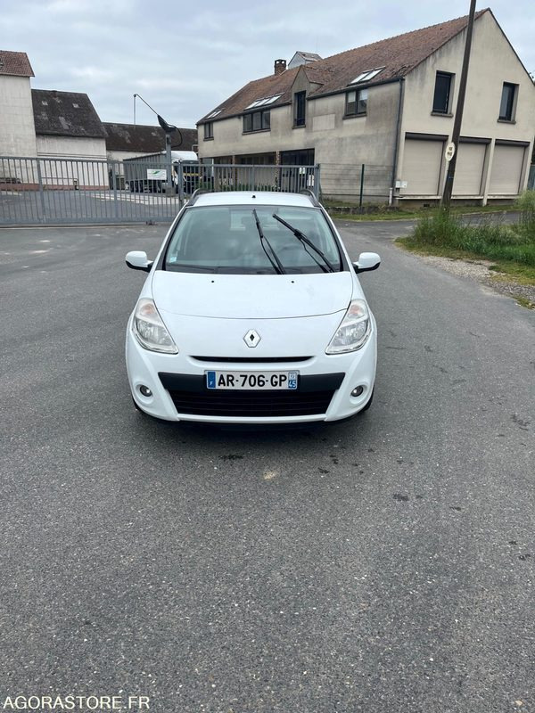 Renault Clio 3 - 209 000km - 2010 - Лек автомобил: снимка 1 Renault Clio 3 - 209 000km - 2010 - Лек автомобил: снимка 1