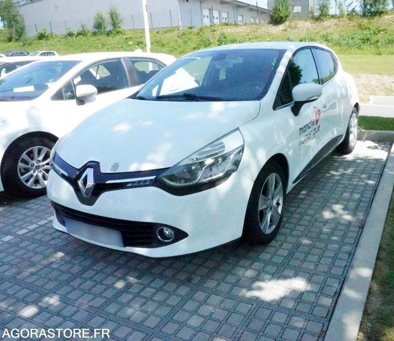 Renault Clio 4 124964 kms 2013 - Лек автомобил: снимка 1 Renault Clio 4 124964 kms 2013 - Лек автомобил: снимка 1