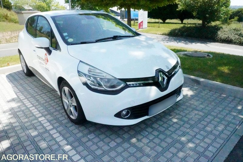 Renault Clio 4 124964 kms 2013 - Лек автомобил: снимка 4 Renault Clio 4 124964 kms 2013 - Лек автомобил: снимка 4