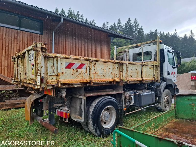 Renault KERAX 2004 - 252967 kms - Бус самосвал: снимка 2 Renault KERAX 2004 - 252967 kms - Бус самосвал: снимка 2