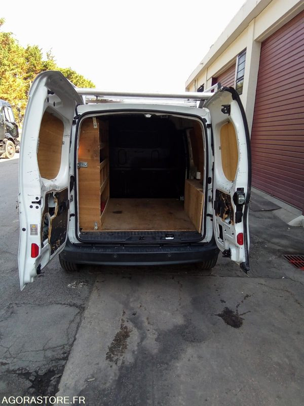 Renault Kangoo 1.5 dci 90 CV 159648 kms clim gps - Малък ван: снимка 5 Renault Kangoo 1.5 dci 90 CV 159648 kms clim gps - Малък ван: снимка 5