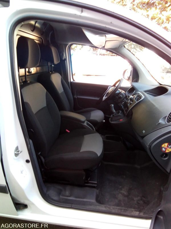 Renault Kangoo 1.5 dci 90 CV 159648 kms clim gps - Малък ван: снимка 3 Renault Kangoo 1.5 dci 90 CV 159648 kms clim gps - Малък ван: снимка 3