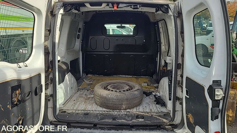 Малък ван Renault Kangoo - 2011 - 130342kms - BF372BJ: снимка 15 Малък ван Renault Kangoo - 2011 - 130342kms - BF372BJ: снимка 15