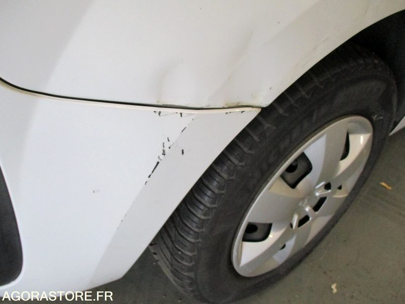 Renault Kangoo 5 places - 2018 - 89960 kms - Лек автомобил: снимка 5 Renault Kangoo 5 places - 2018 - 89960 kms - Лек автомобил: снимка 5