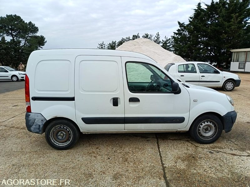 Renault Kangoo 8915XL72 - Малък ван: снимка 3 Renault Kangoo 8915XL72 - Малък ван: снимка 3
