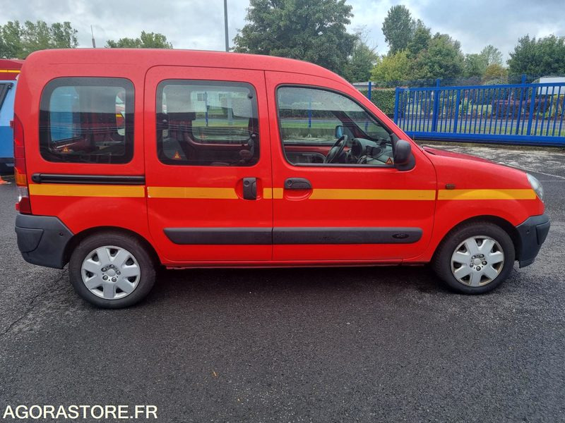 Renault Kangoo Diesel - 4370 XM 63 - 2003 - Малък ван: снимка 4 Renault Kangoo Diesel - 4370 XM 63 - 2003 - Малък ван: снимка 4