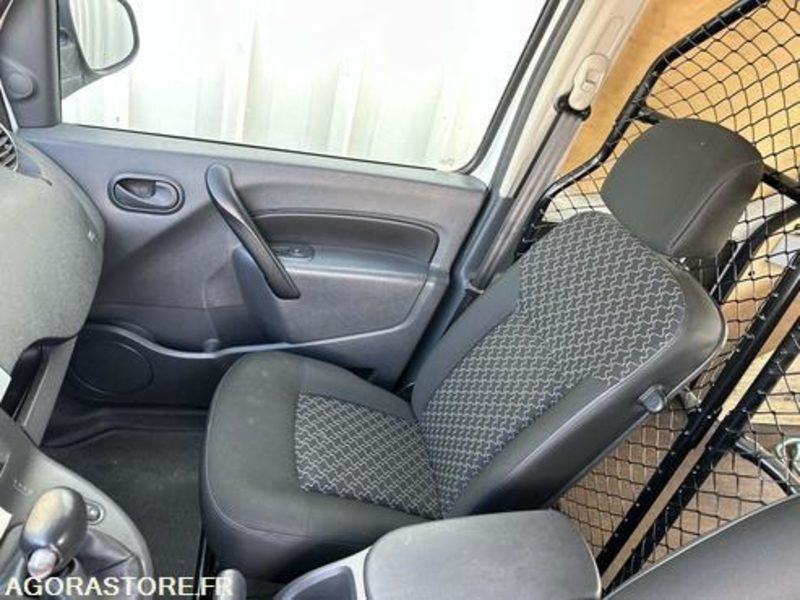 Renault Kangoo ze - CQ813AZ - Малък ван, Електрически бус: снимка 4 Renault Kangoo ze - CQ813AZ - Малък ван, Електрически бус: снимка 4
