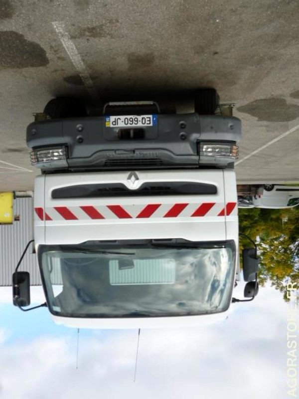 Лизинг на  Renault Kerax 6x4 370DCI bras de dépose Marrel 16000kgs 521550 kms 2003 Renault Kerax 6x4 370DCI bras de dépose Marrel 16000kgs 521550 kms 2003: снимка 7 Лизинг на  Renault Kerax 6x4 370DCI bras de dépose Marrel 16000kgs 521550 kms 2003 Renault Kerax 6x4 370DCI bras de dépose Marrel 16000kgs 521550 kms 2003: снимка 7